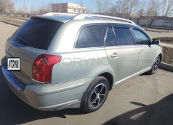 Toyota Avensis 2004 года