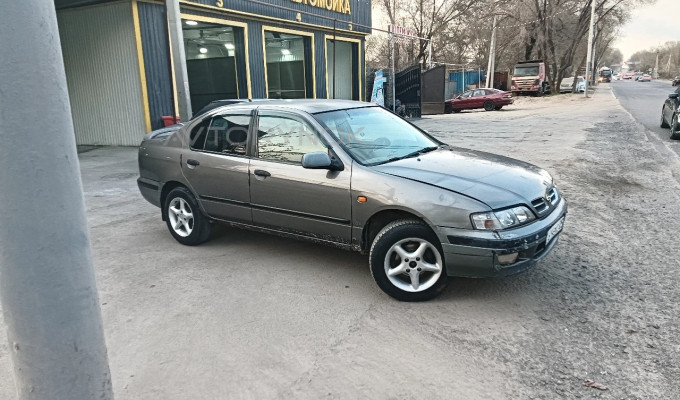 Nissan Primera 1997 года