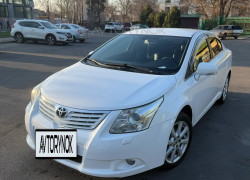 Toyota Avensis 2011 года