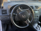 Toyota Avensis 2011 года