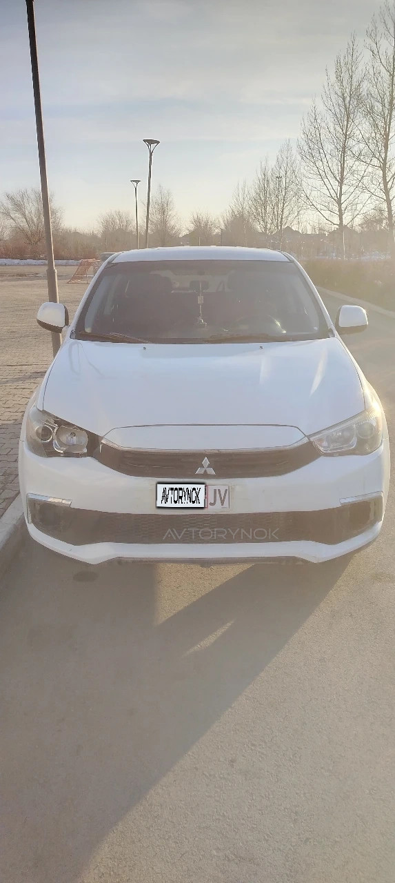 Mitsubishi Outlander, 2015