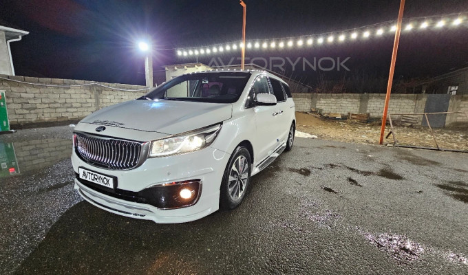Kia Carnival 2015 года
