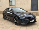 Toyota Camry 2020 года