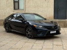 Toyota Camry 2020 года