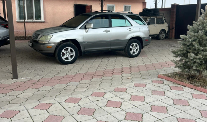 Lexus RX 2001 года