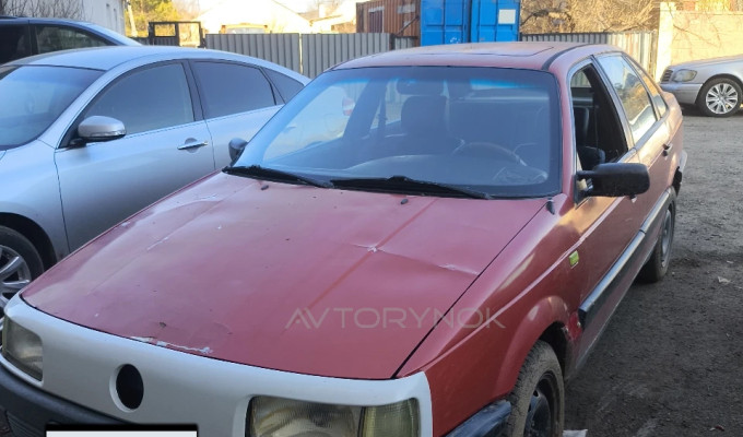Volkswagen Passat 1990 года