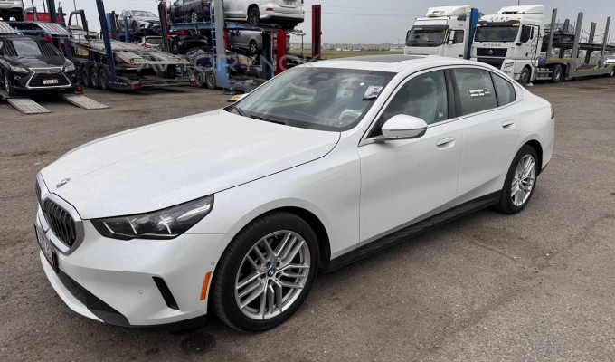 BMW 5 серия 2024 года