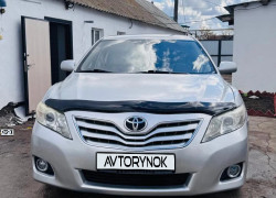 Toyota Camry 2011 года