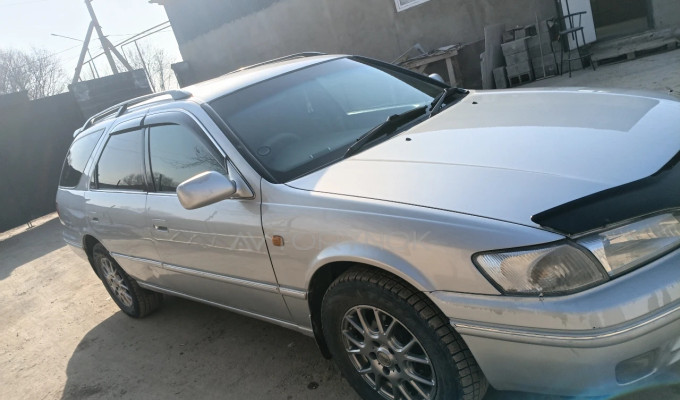 Toyota Camry Gracia 1998 года