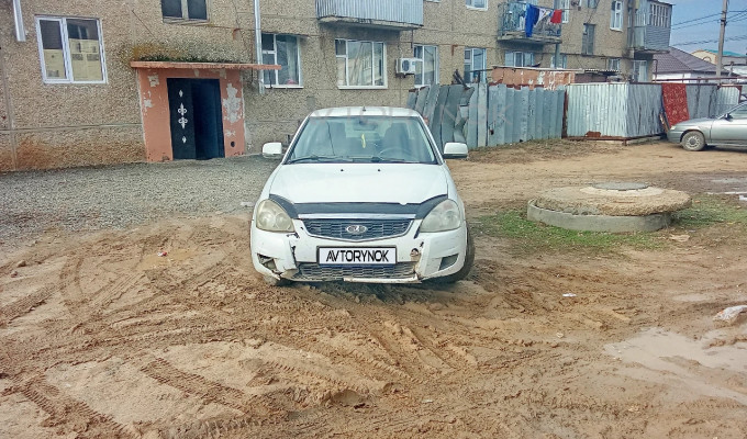 ВАЗ (Lada) Priora 2013 года