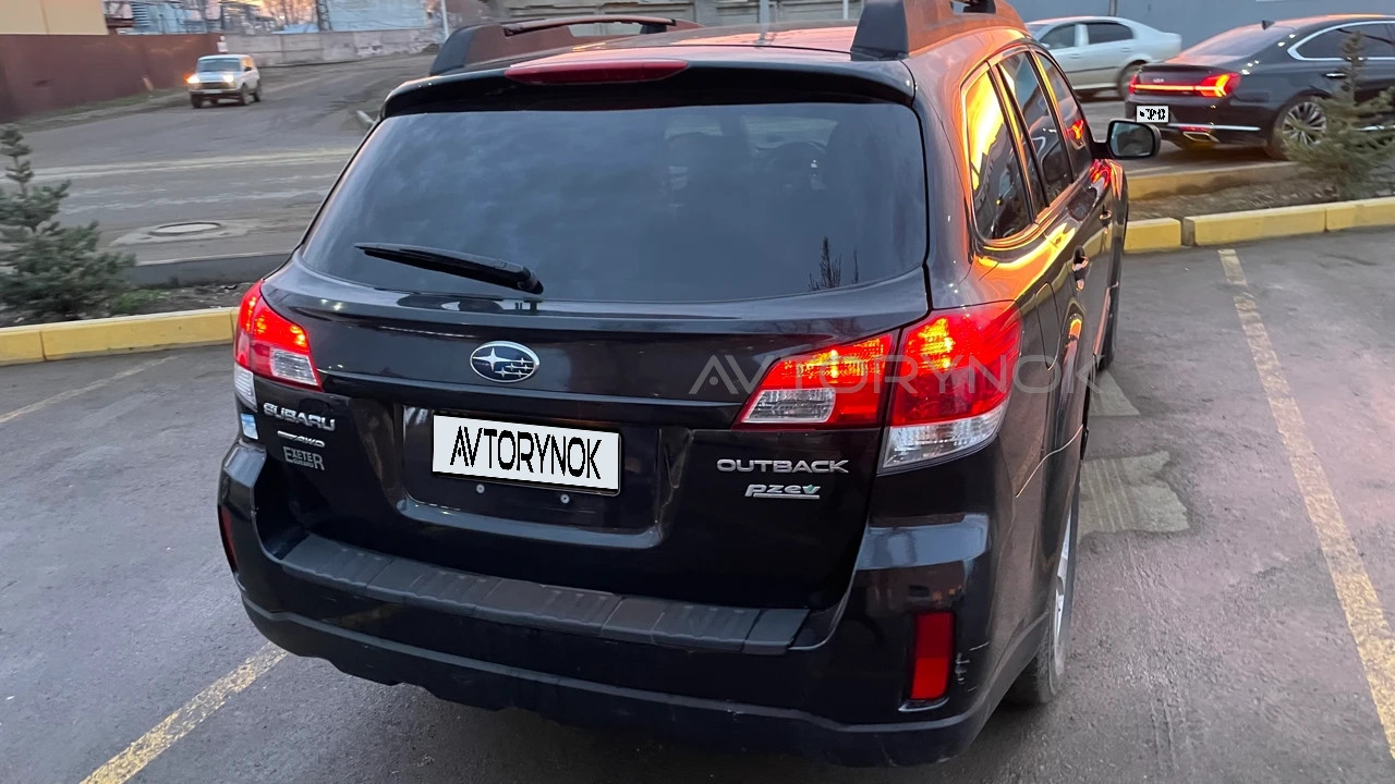 Subaru Outback, 2011