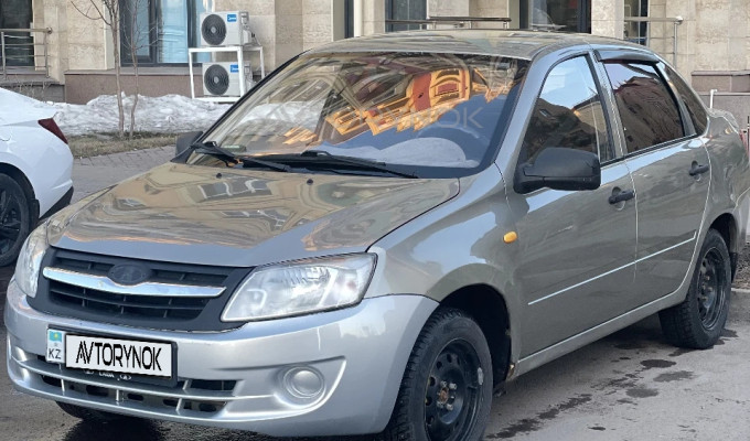 ВАЗ (Lada) Granta 2012 года