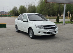 ВАЗ (Lada) Granta 2013 года
