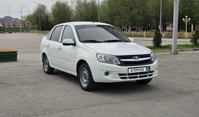 ВАЗ (Lada) Granta 2013 года