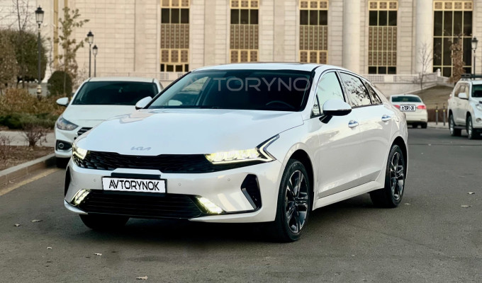 Kia K5 2025 года