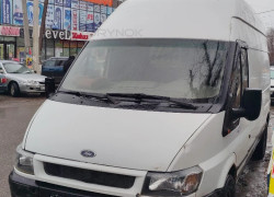 Ford Transit 2000 года