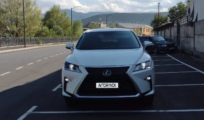 Lexus RX 2017 года