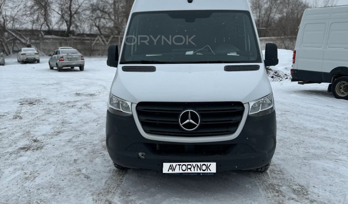 Mercedes-Benz Sprinter 2021 года