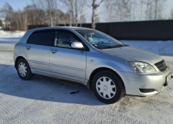 Toyota Corolla 2003 года