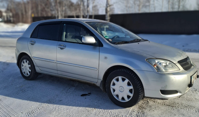 Toyota Corolla 2003 года