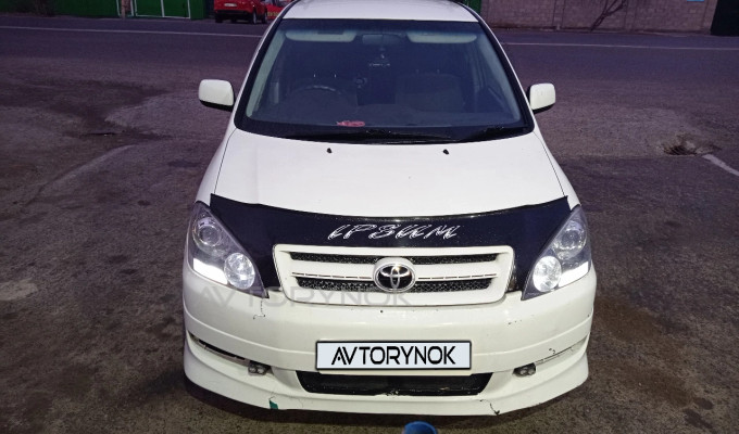 Toyota Ipsum 2001 года