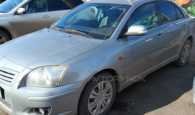 Toyota Avensis 2008 года