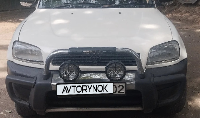 Toyota RAV4 1996 года