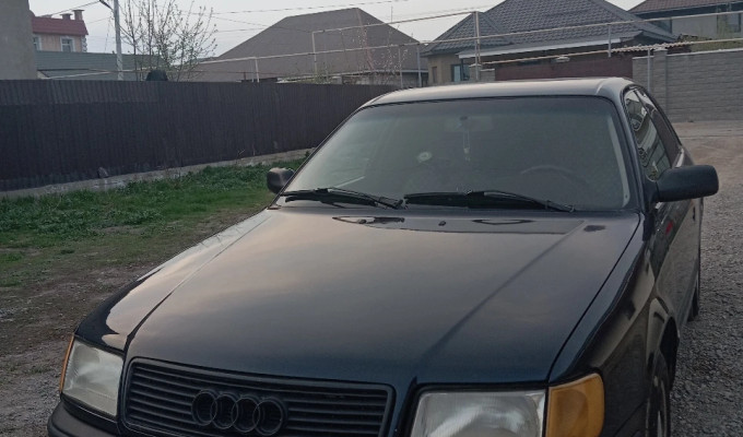 Audi 100 1992 года