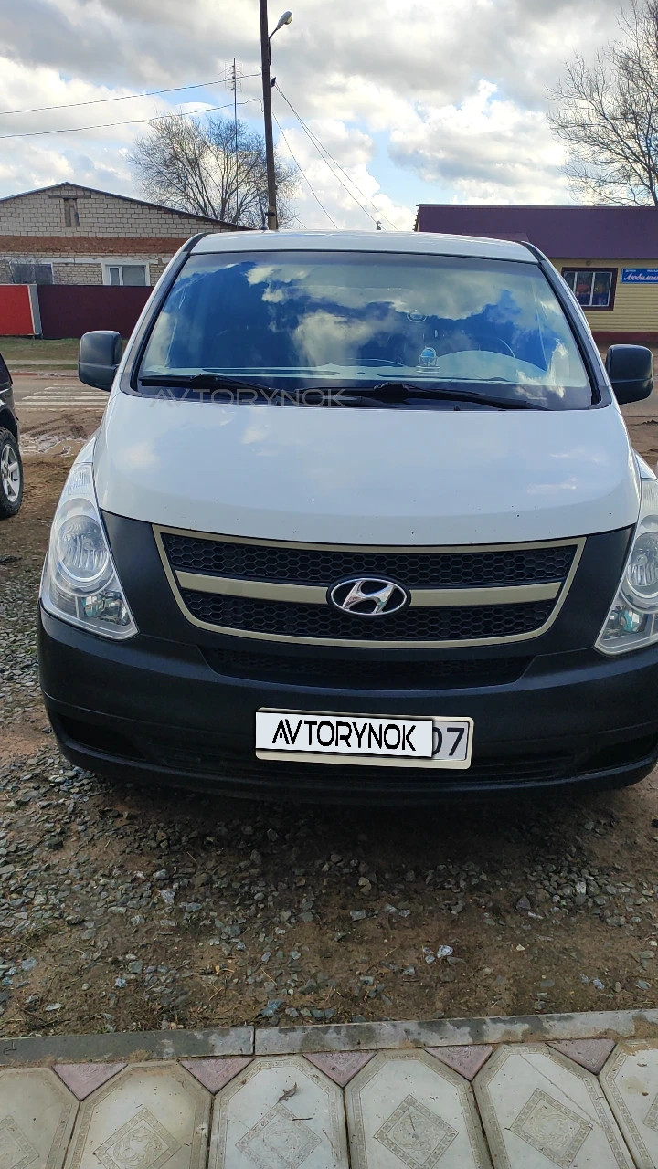 Hyundai H1, 2011