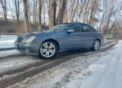 Mercedes-Benz E-Класс 2004 года