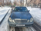 Mercedes-Benz E-Класс 2004 года