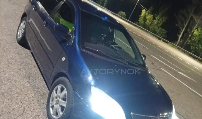 Toyota Corolla 2002 года