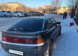 Mazda 323 1993 года