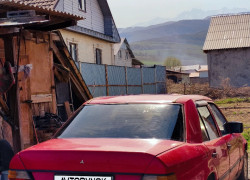 Mercedes-Benz E-Класс 1989 года