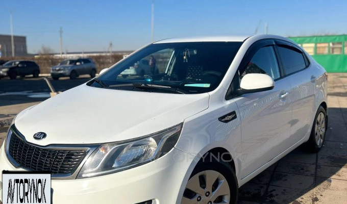 Kia Rio 2014 года