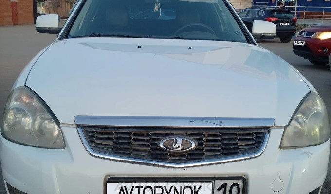ВАЗ (Lada) Priora 2013 года
