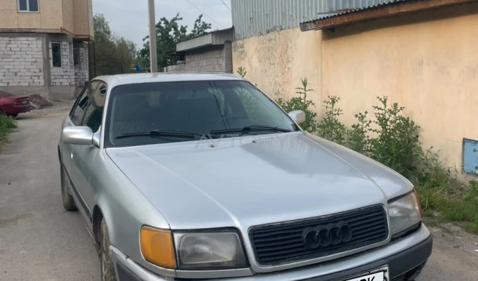 Audi 100 1992 года