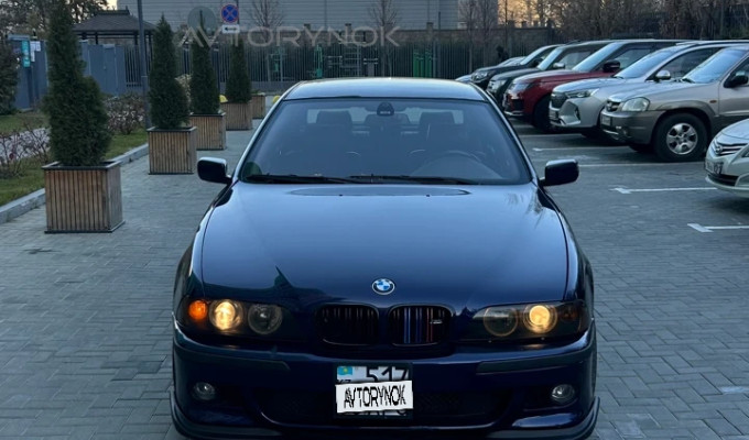 BMW 5 серия 2002 года