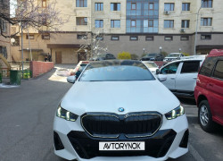BMW 5 серия 2023 года