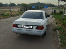 Mercedes-Benz E-Класс 1990 года