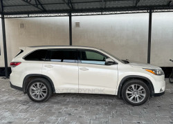 Toyota Highlander 2015 года