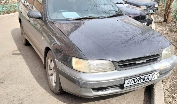 Toyota Caldina 1995 года