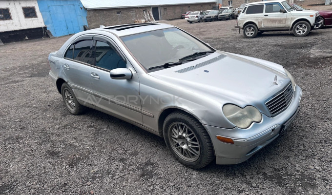 Mercedes-Benz C-Класс 2001 года