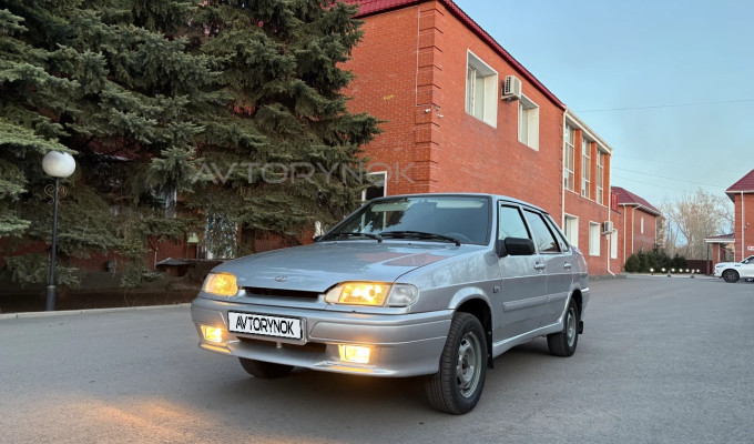 ВАЗ (Lada) 2115 2012 года