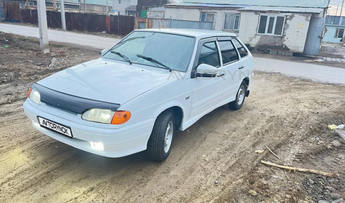 ВАЗ (Lada) 2114 2013 года