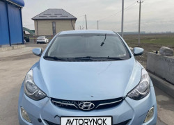 Hyundai Elantra 2012 года