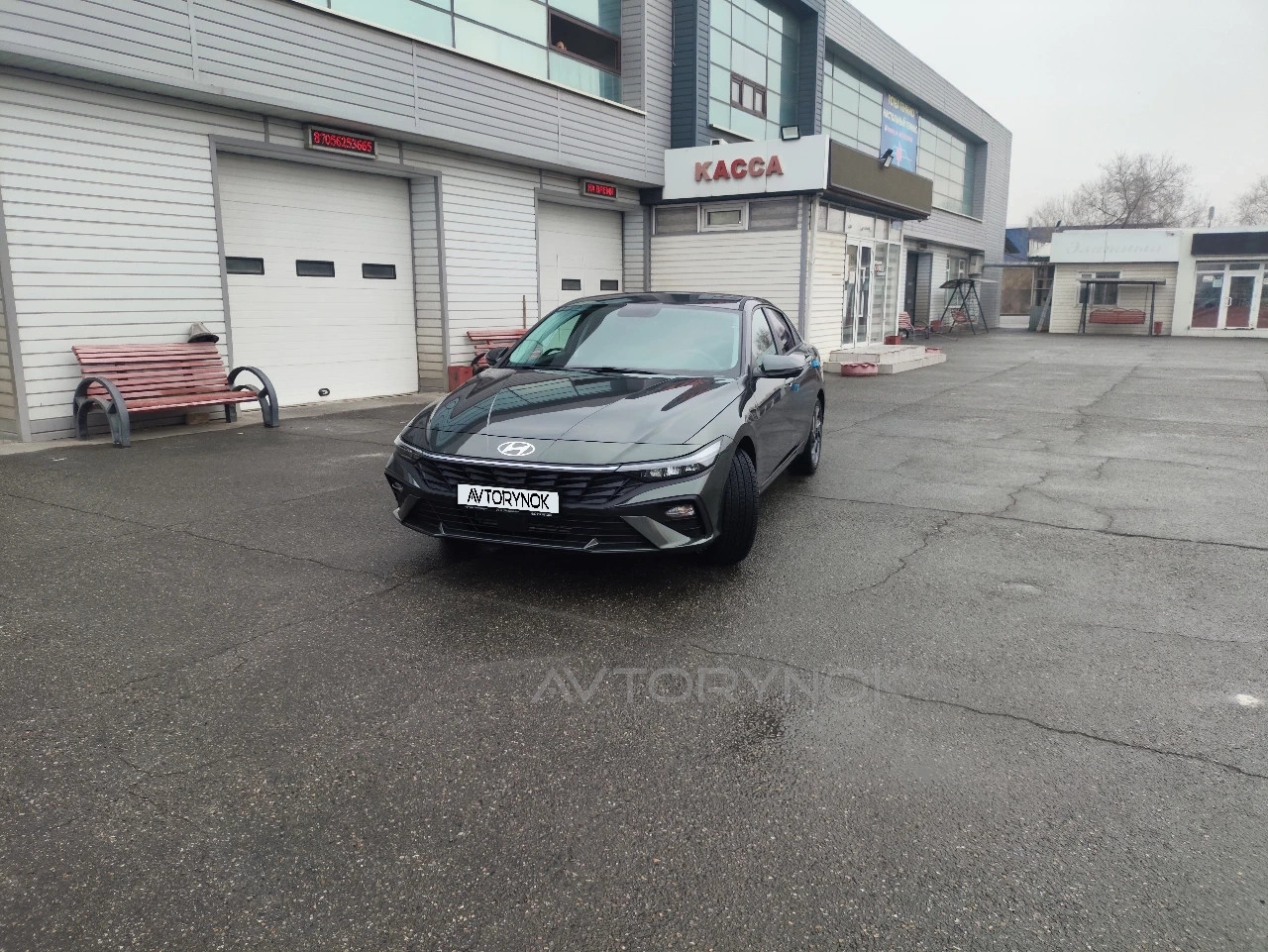 Hyundai Elantra, 2025