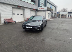 Hyundai Elantra 2025 года