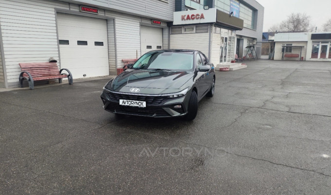 Hyundai Elantra 2025 года