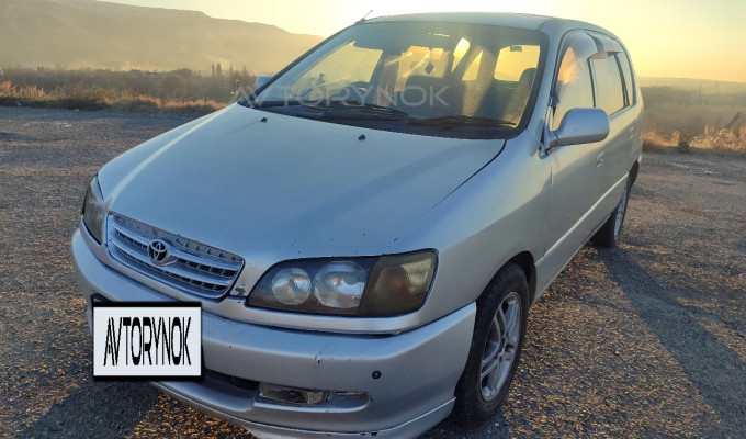 Toyota Ipsum 1997 года